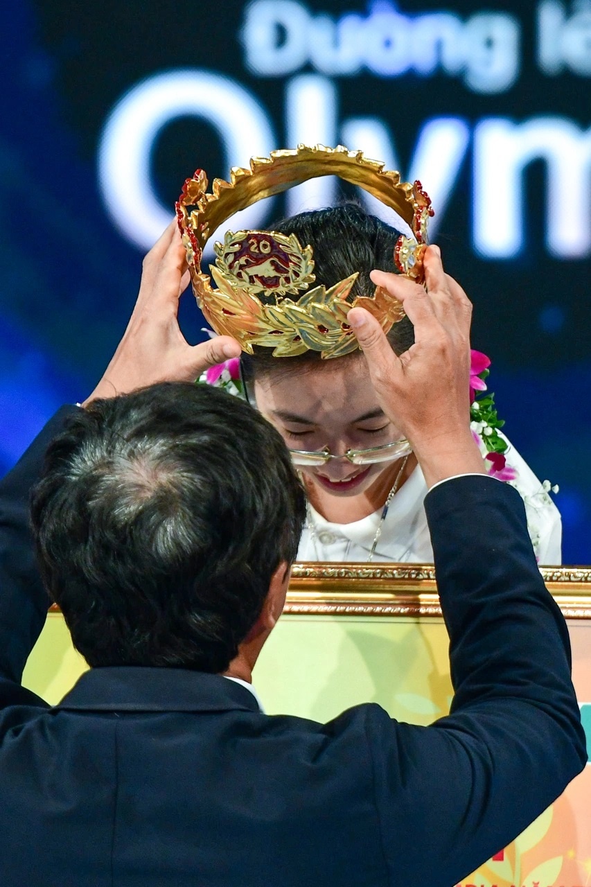 Vong nguyet que Olympia anh 6