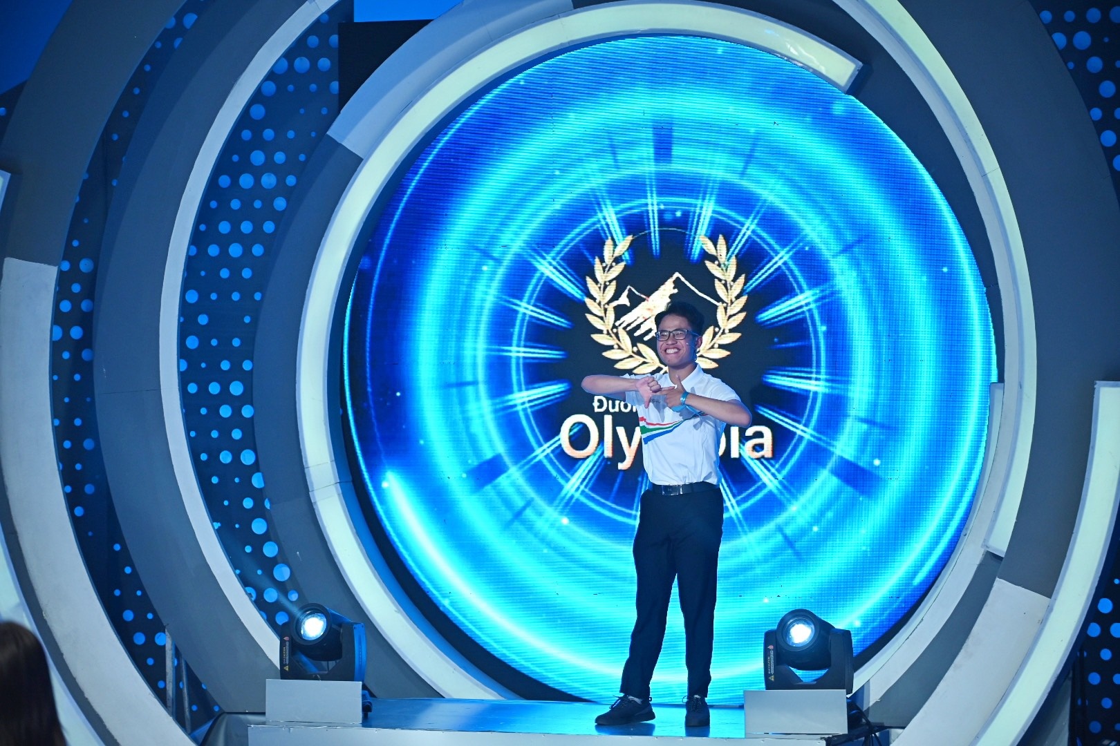Chung ket Olympia 2022 anh 7