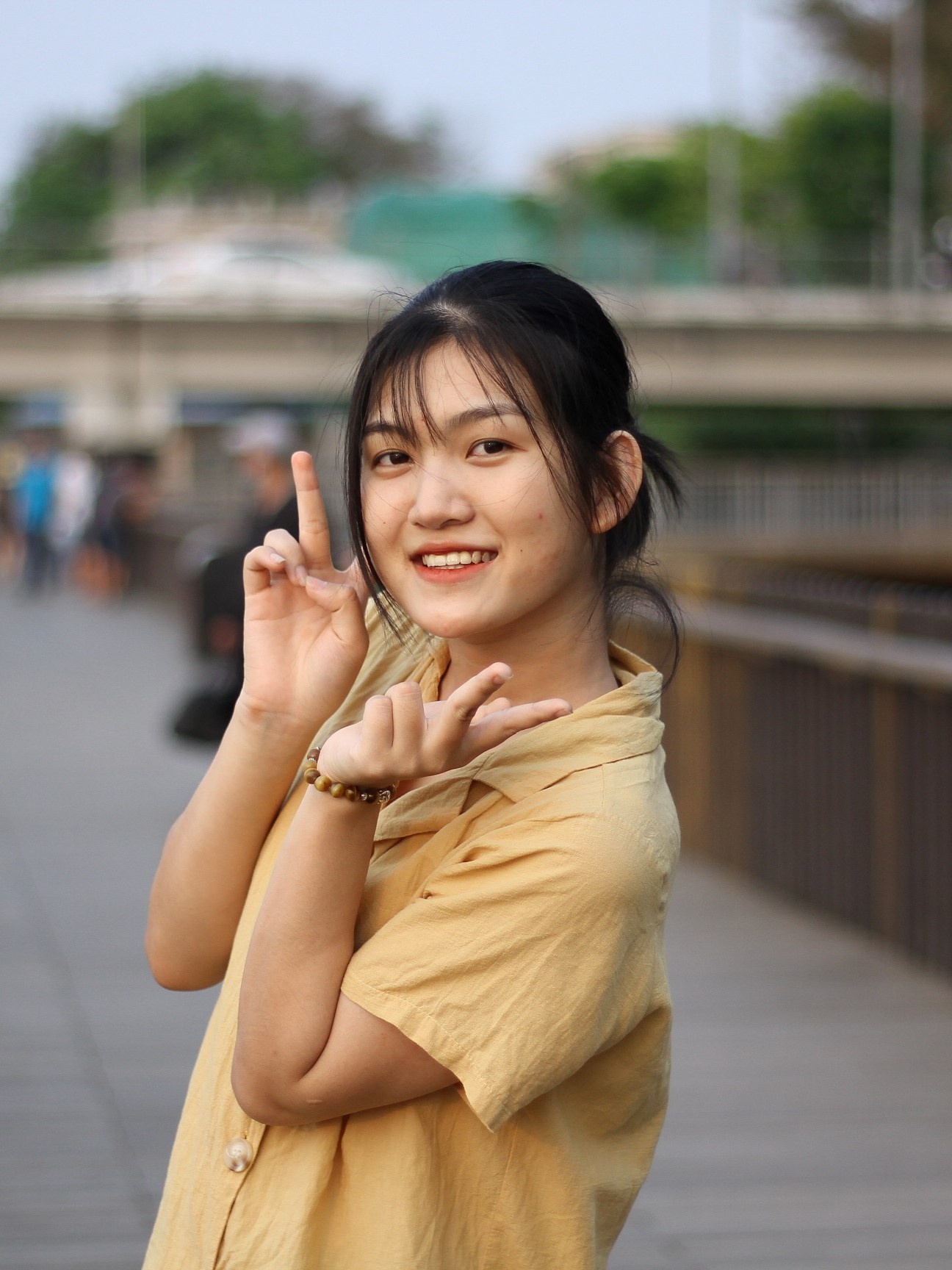 Tien bac cuoi nam anh 2