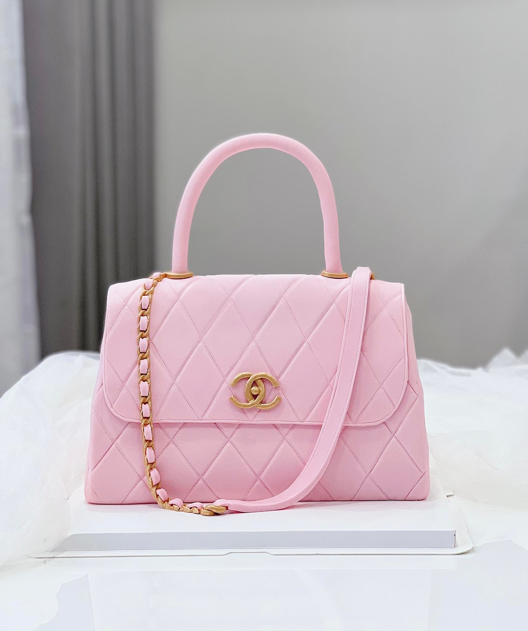 Bánh kem túi hiệu ảnh 1 Banh kem tui hieu anh 1