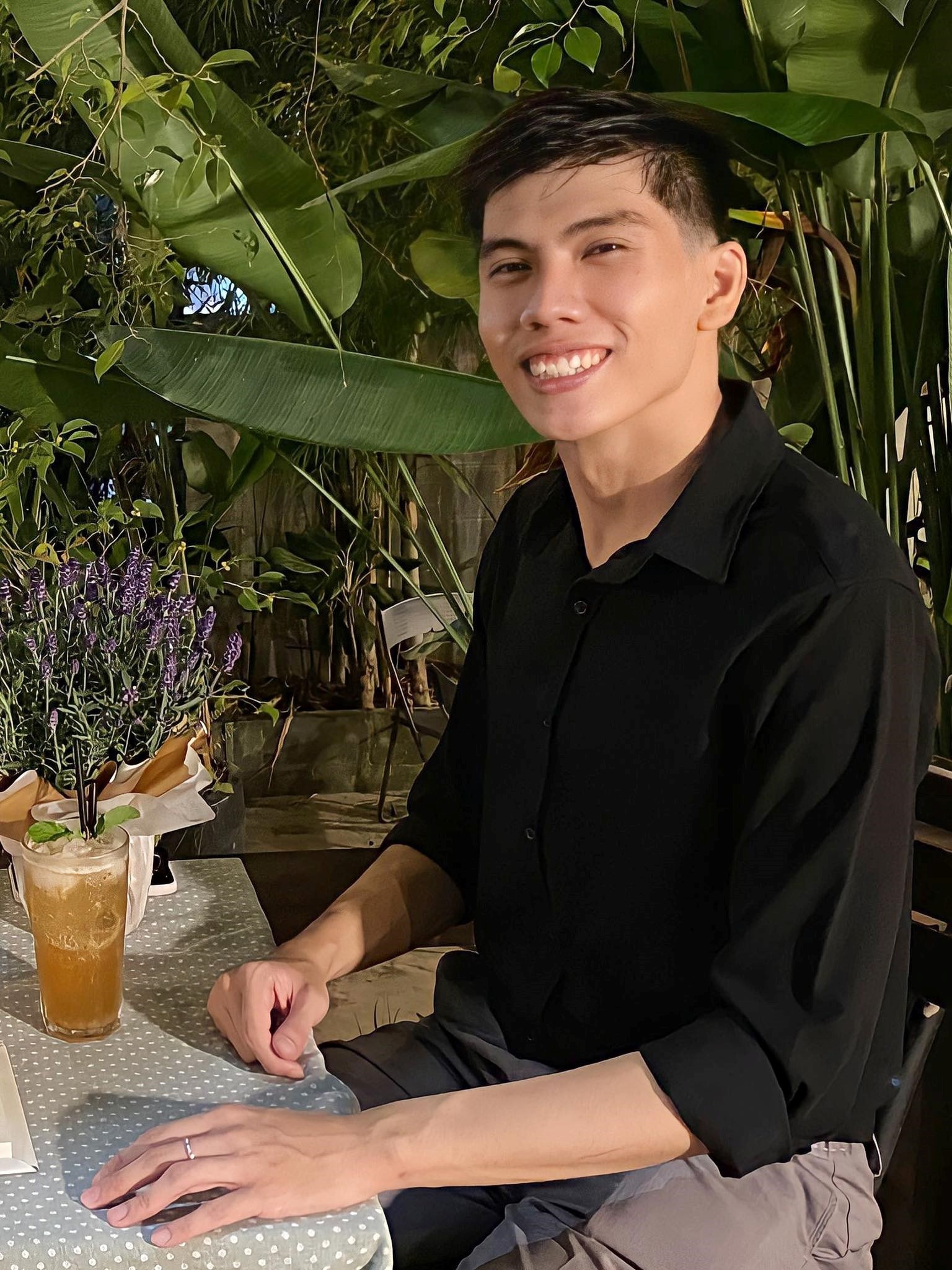 Lien hoan cuoi nam anh 2