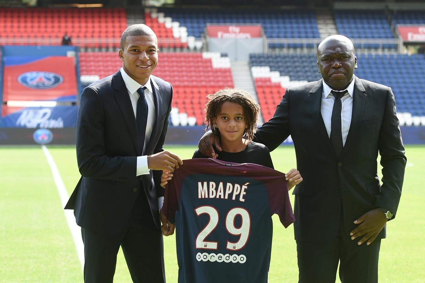 Gia dinh Mbappe anh 7