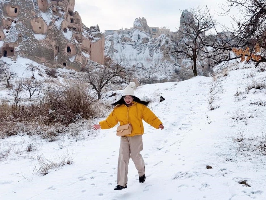 Lien tuc di du lich anh 3