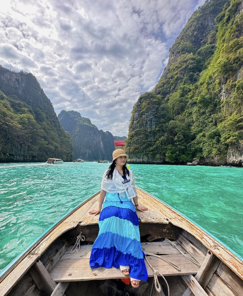 Lien tuc di du lich anh 1