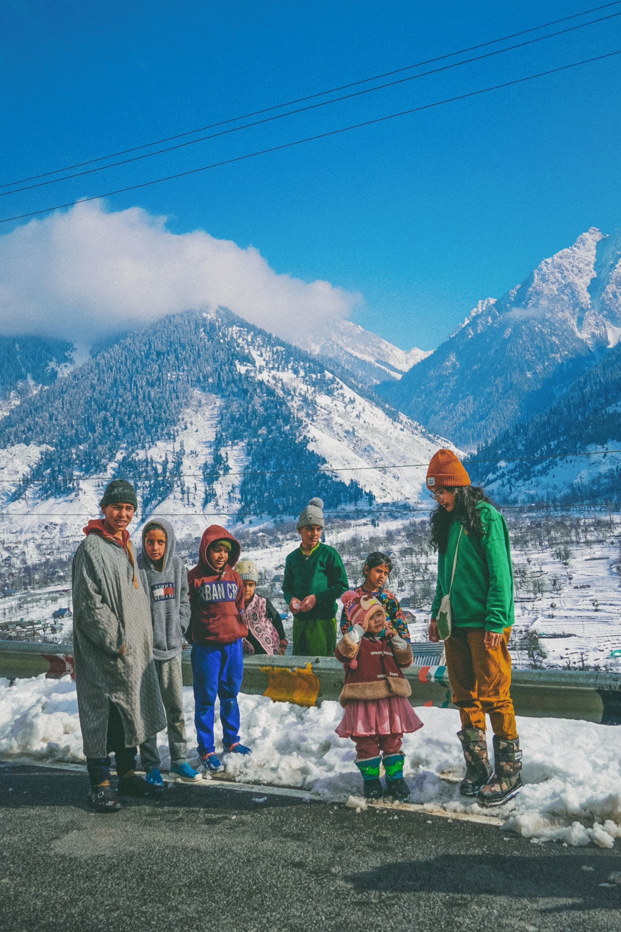 Lien tuc di du lich anh 7