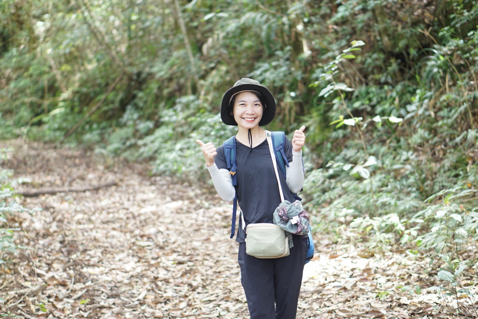 Lien tuc di trekking, du lich sau Tet hinh anh