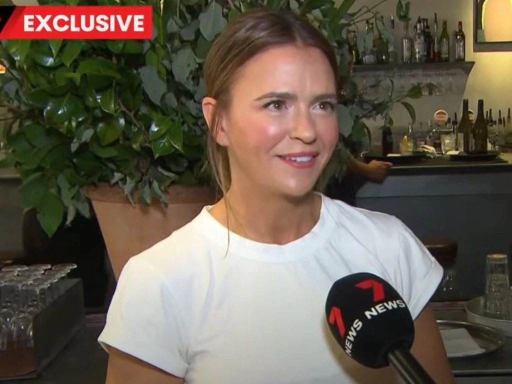 Khach la tip 10.000 USD anh 1