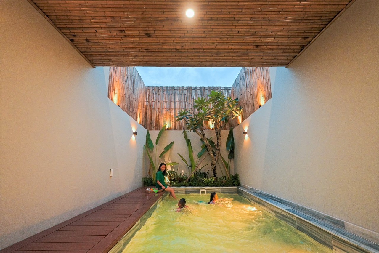 Vo chong tre mua nha anh 4