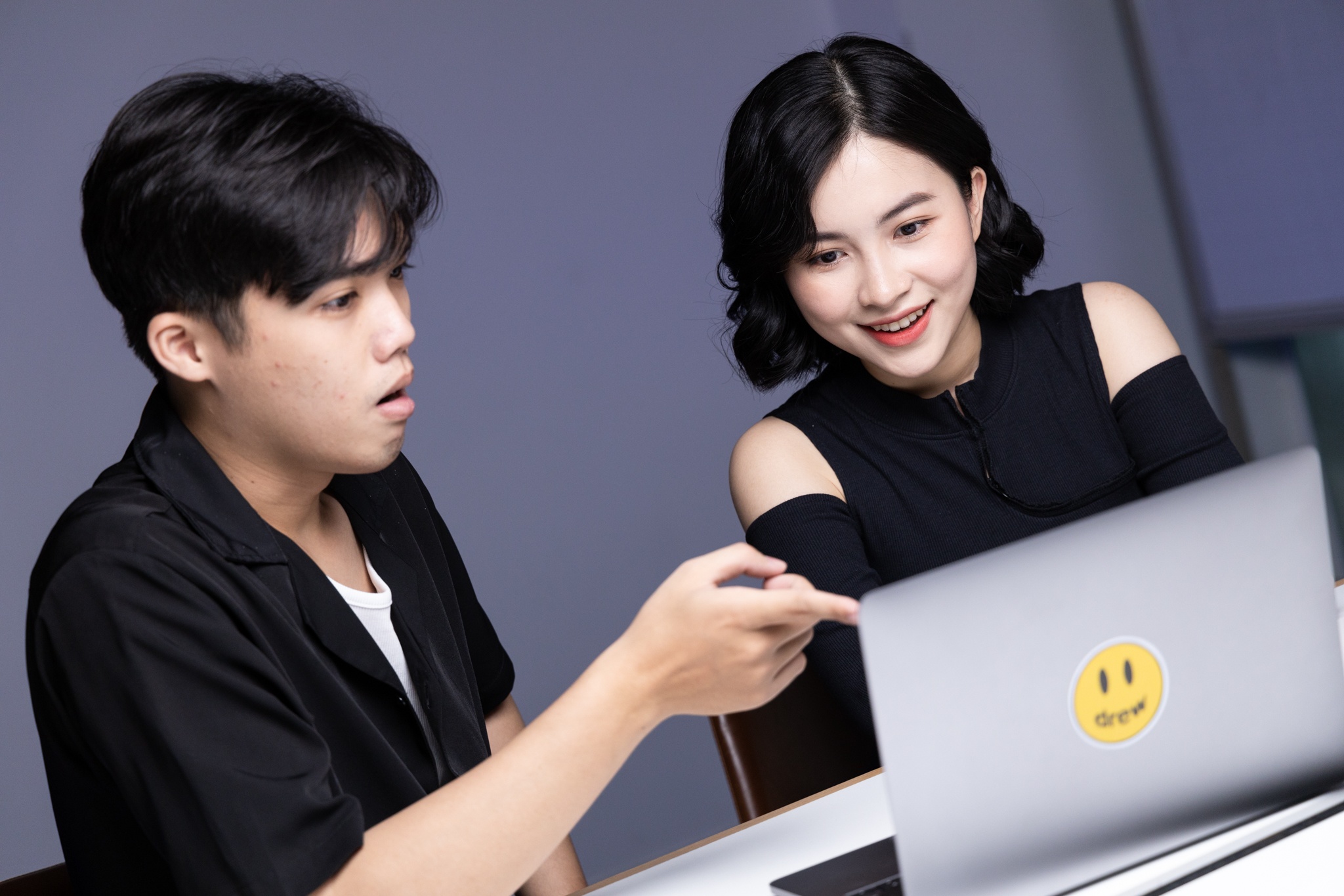 Giua 'bao' sa thai, nhan su nao se duoc giu lai? hinh anh