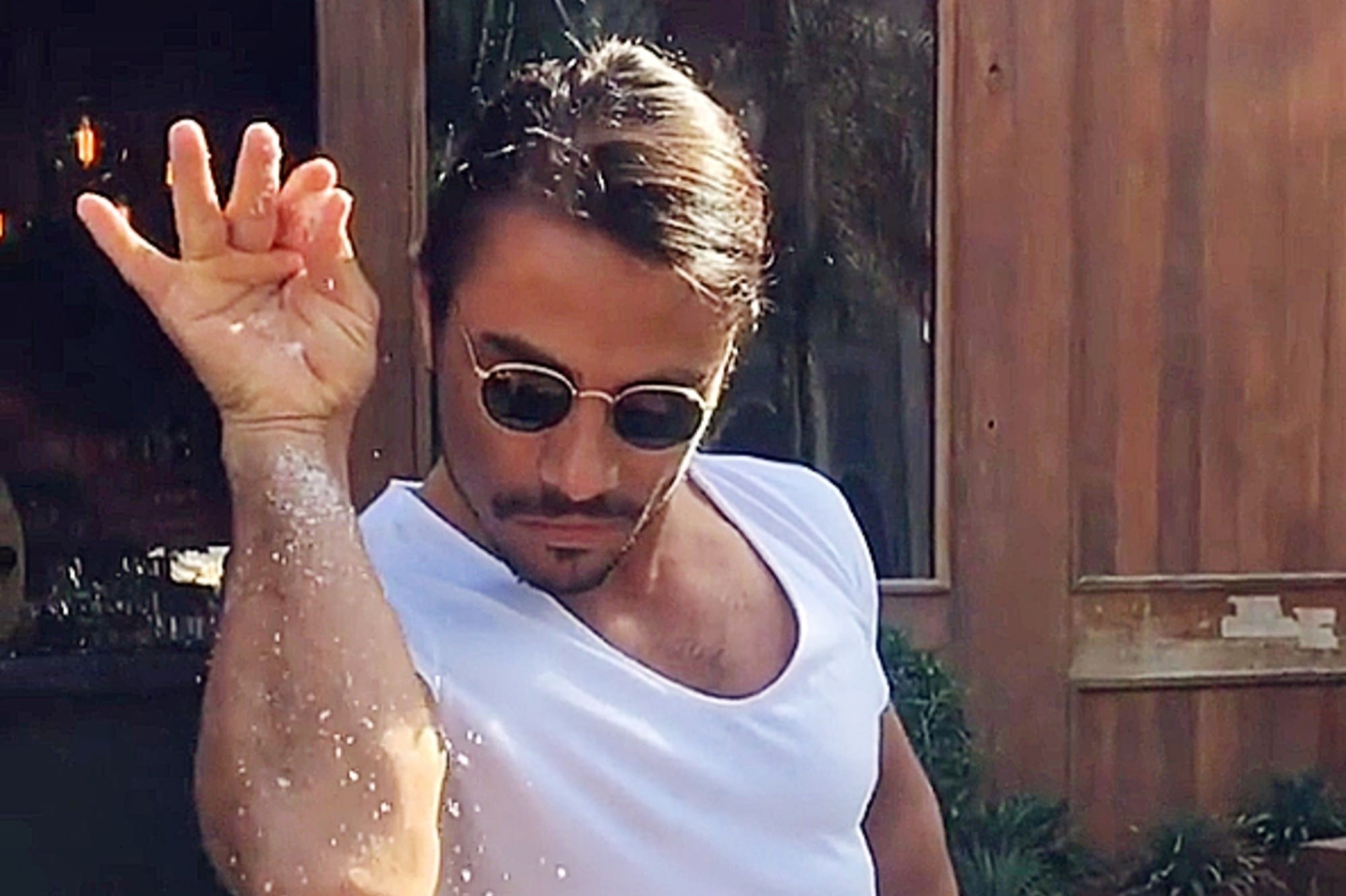 Su doc hai phia sau de che am thuc cua ‘Thanh rac muoi’ hinh anh