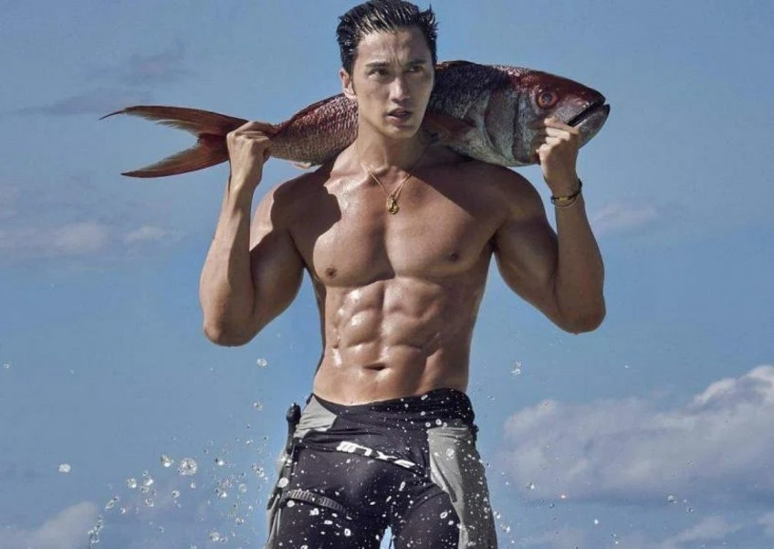 ‘Nguoi dan ong khong tuoi’ khoe than hinh 6 mui hinh anh