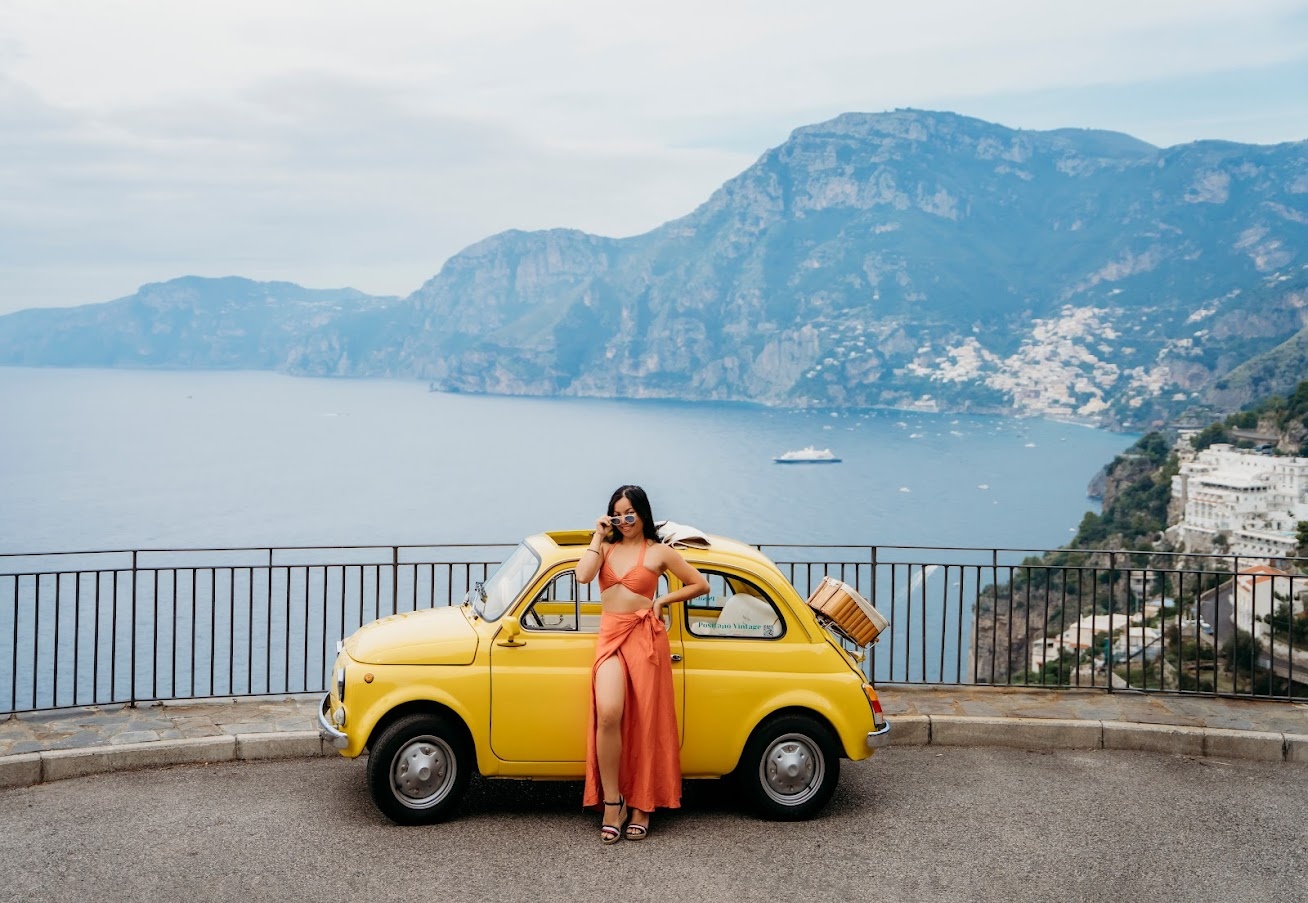 Nhom ban di du lich anh 12