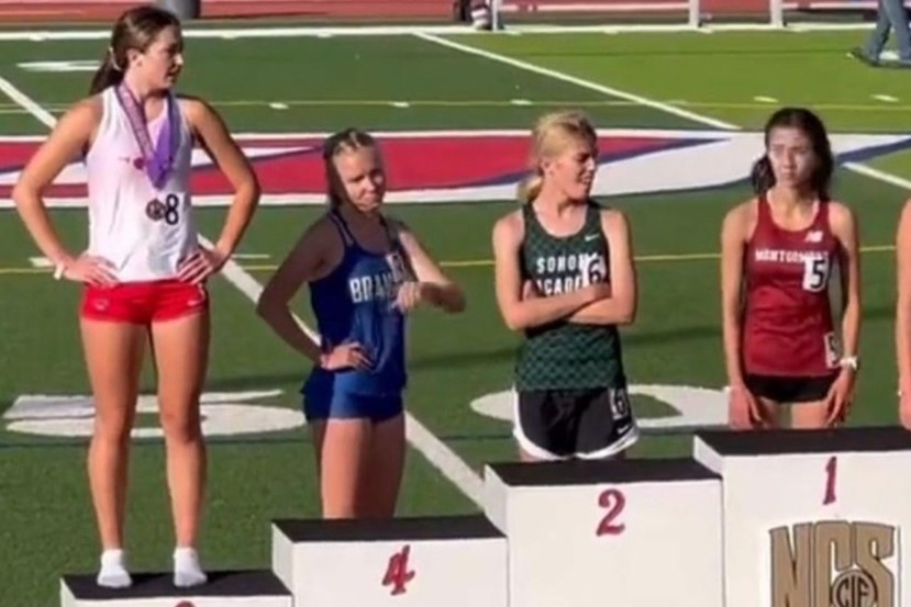 Khoanh khac gay soc o cuoc thi dien kinh tai My hinh anh