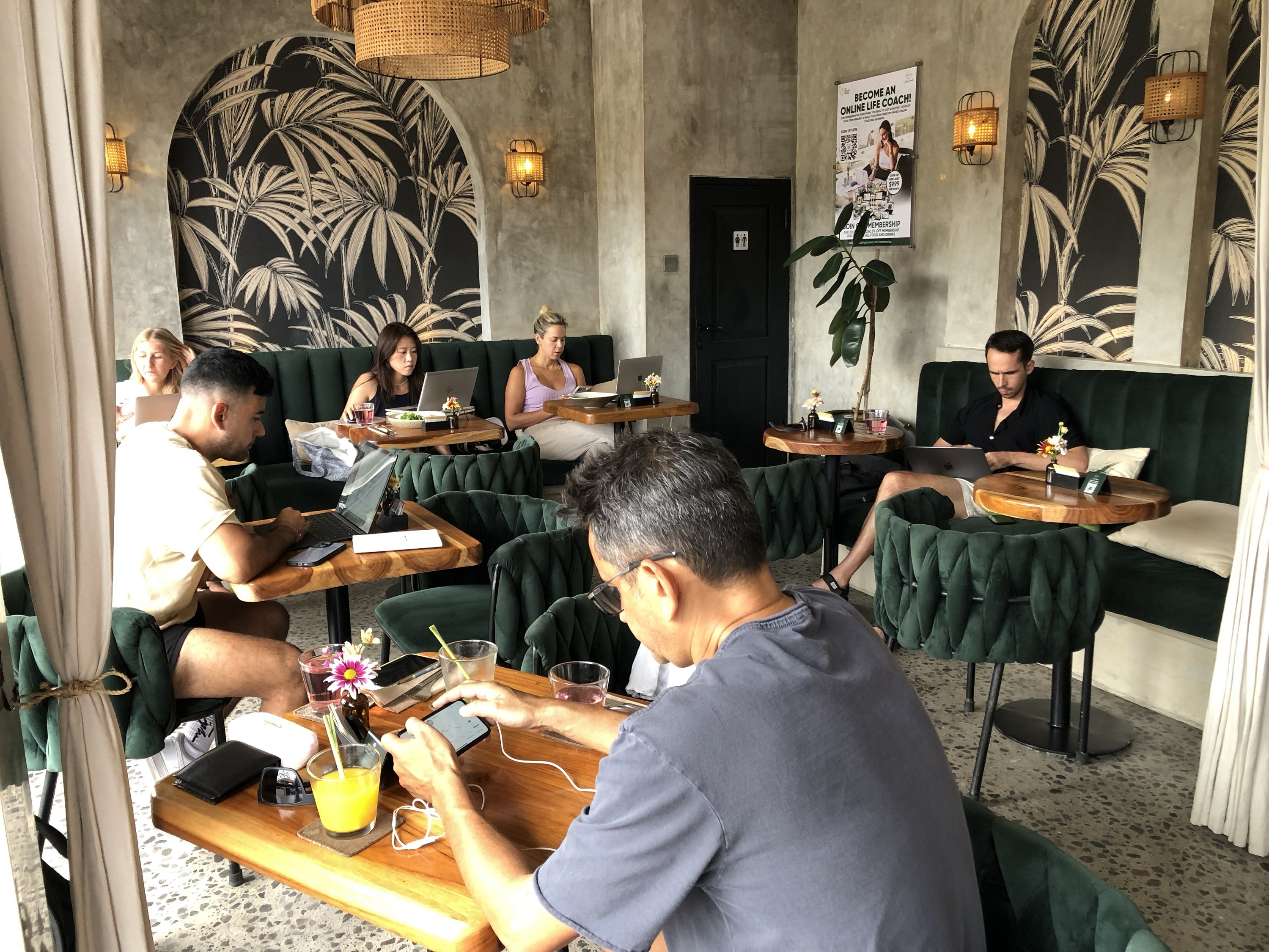 KOL ở Bali ảnh 2 KOL o Bali anh 2