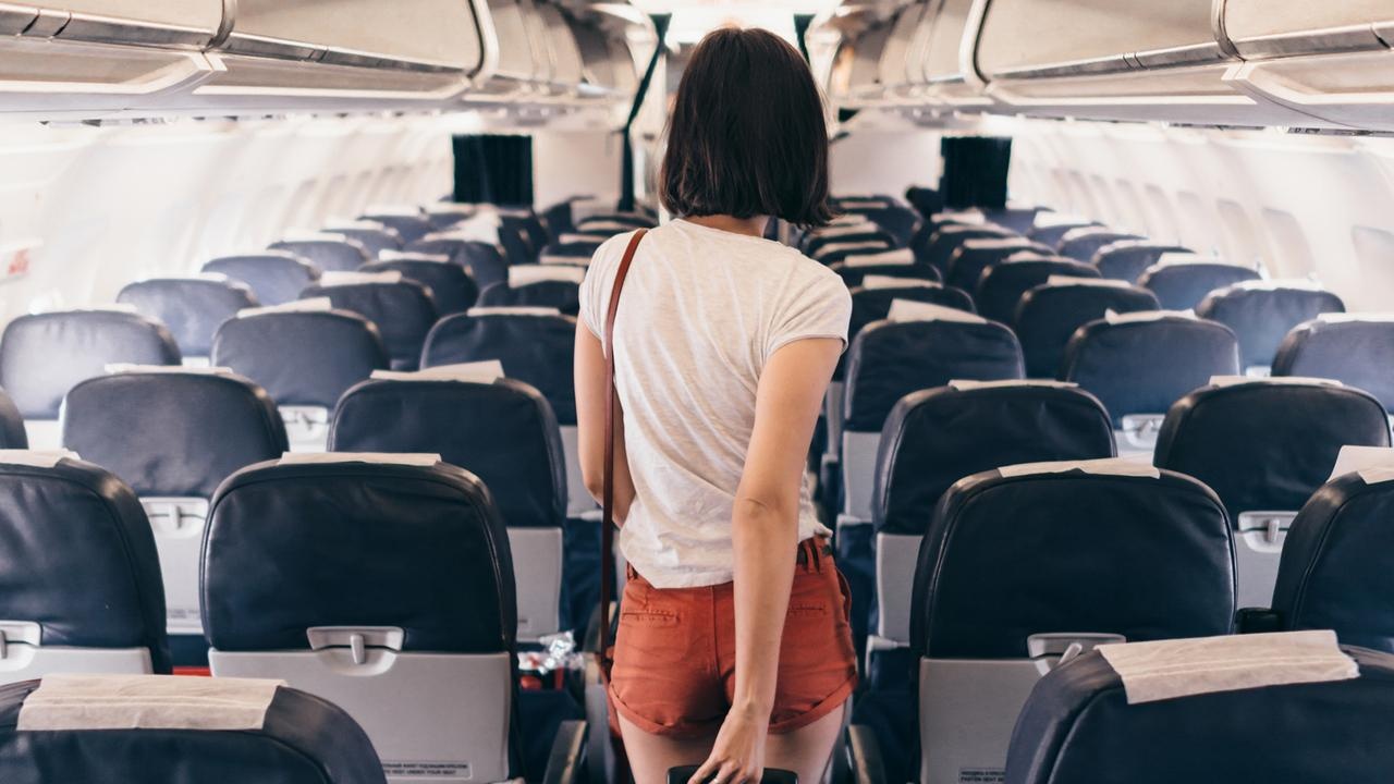 Bay cung nguoi ngoai co anh 1