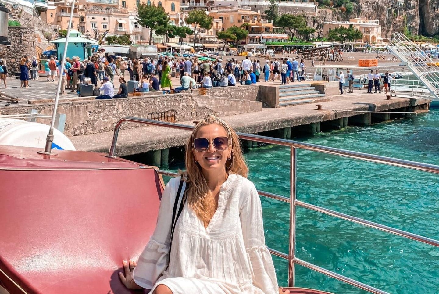 Nhung diem den cam du khach mac bikini ra duong hinh anh