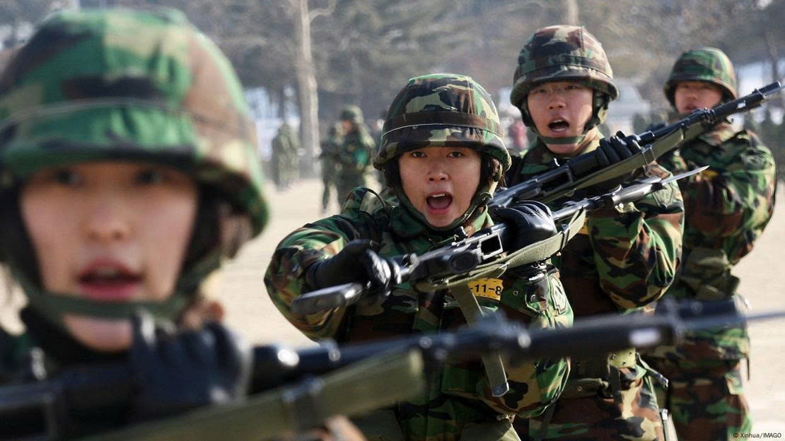 Ngoi tu vi co y tang len 102,3 kg de tron nghia vu quan su o Han Quoc hinh anh