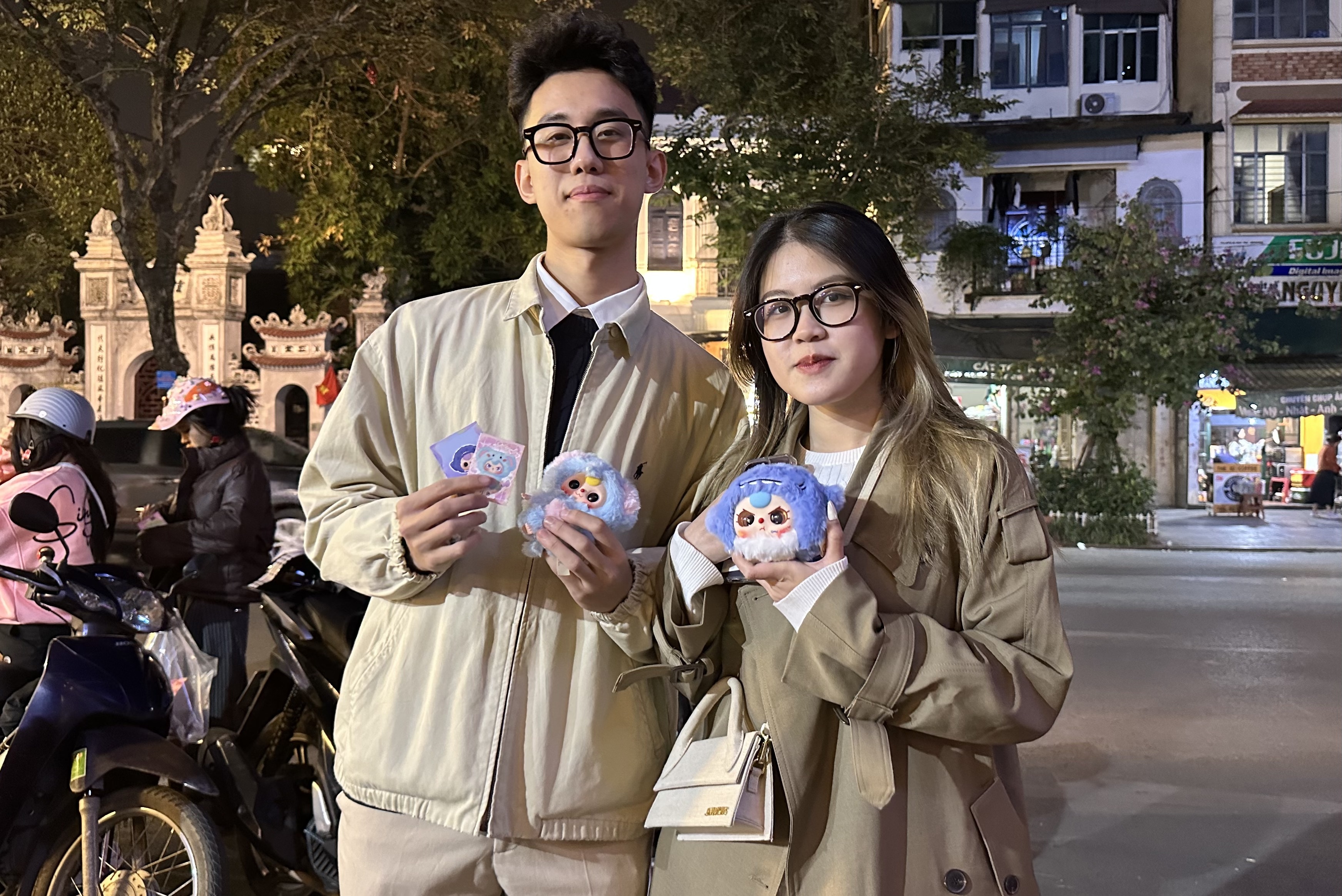 Sau TP.HCM, trao luu san ‘be ba’ le duong bung no o Ha Noi hinh anh