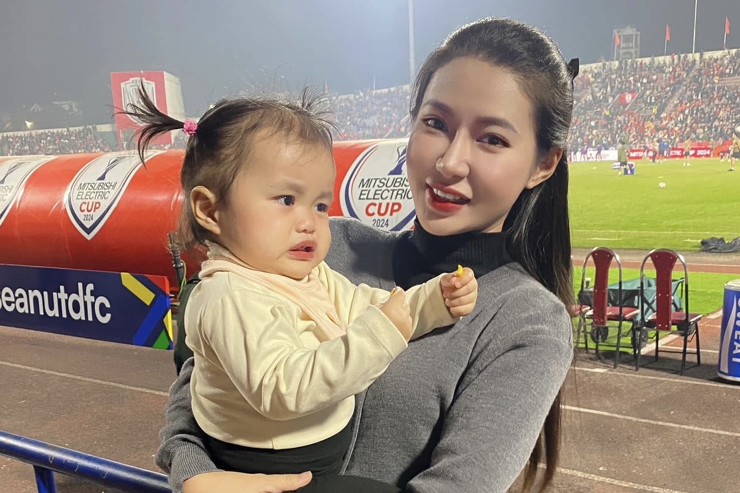 Vo Dinh Trieu, Doan Ngoc Tan an mung chien thang truoc Thai Lan hinh anh