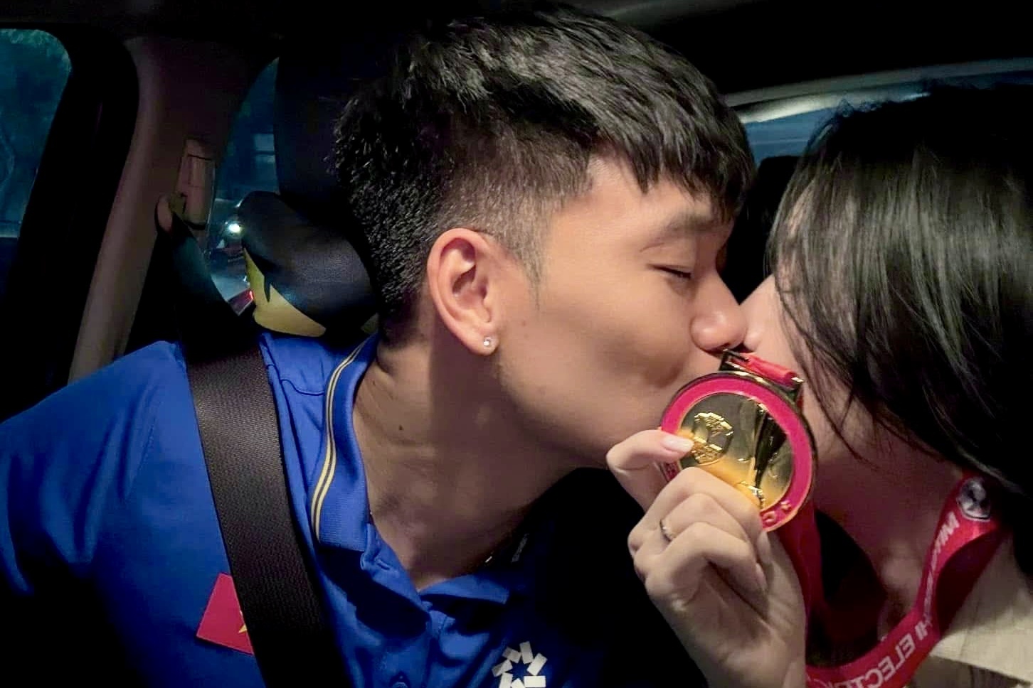 Man an mung ‘ngot lim’ cua Thanh Chung sau ASEAN Cup  hinh anh