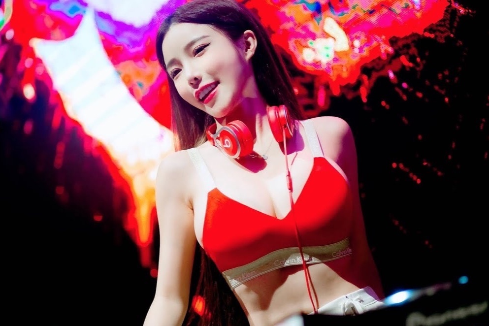 Cai chet cua cuoc song ve dem o Singapore hinh anh