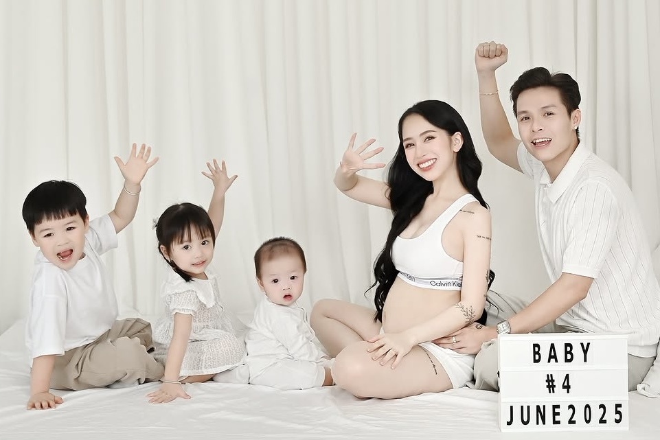 Ai nu nha dai gia Minh Nhua tiet lo gioi tinh cua con thu 4 hinh anh