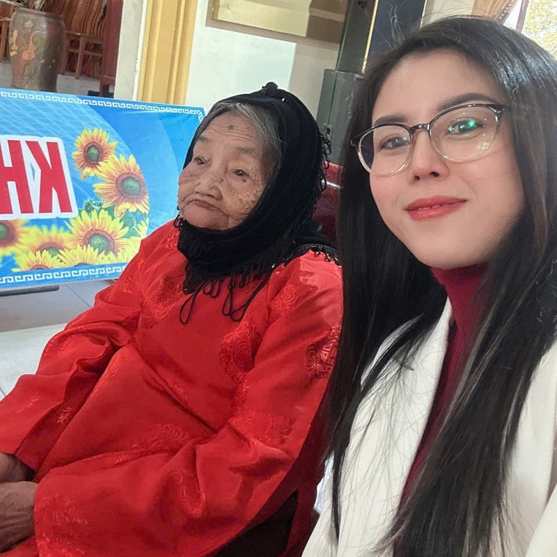 Thắp hương cho mẹ ảnh 1 Thap huong cho me anh 1