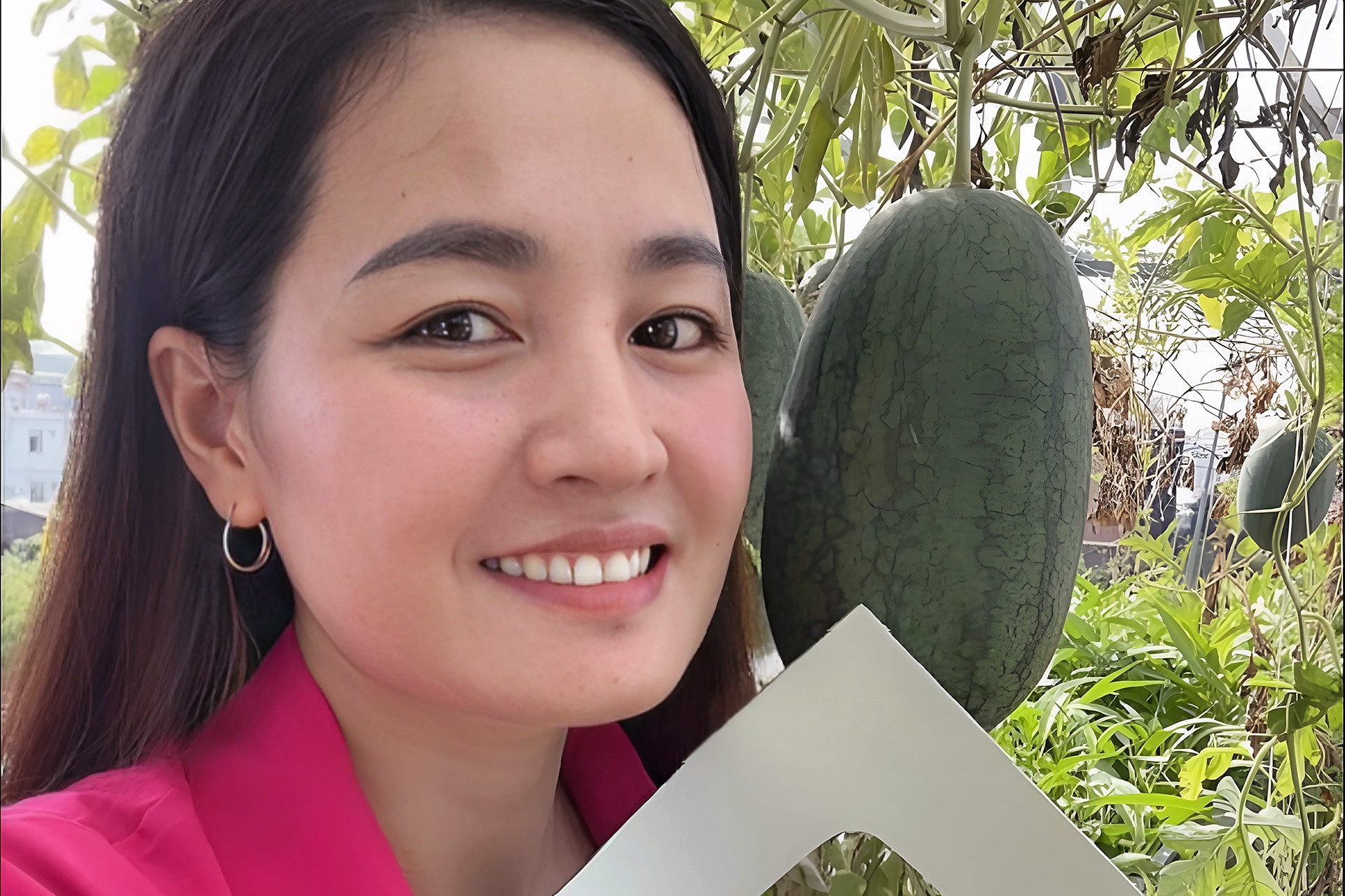 'Khai hoang' san thuong lam vuon, me dam nhan nut bac YouTube hinh anh