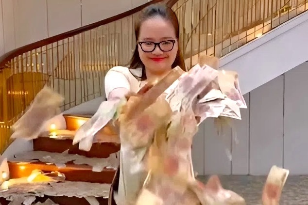 'Cai bay' cua Hoang Huong hinh anh