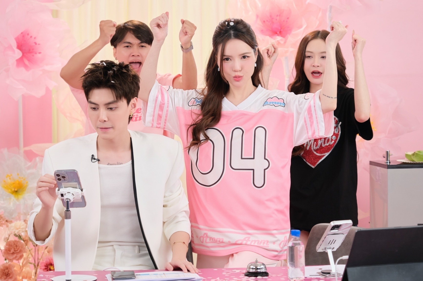 Thay gi khi Gen Z quay lung voi noi dung 'qua hoan hao' tren TikTok hinh anh