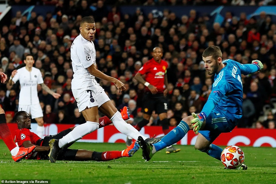 Man Utd vs PSG, MU thua 0-2, Mbappe, Pogba thẻ đỏ ảnh 1 Man Utd vs PSG, MU thua 0-2, Mbappe, Pogba the do anh 1