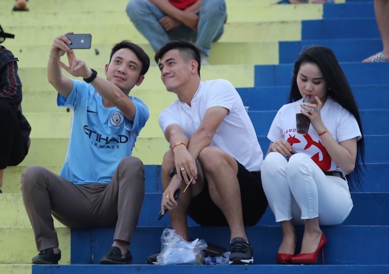 Thanh Hoa vs Binh Duong,  Anh Duc sang Thai,  Tien Linh chan thuong,  V.League 2019 anh 1