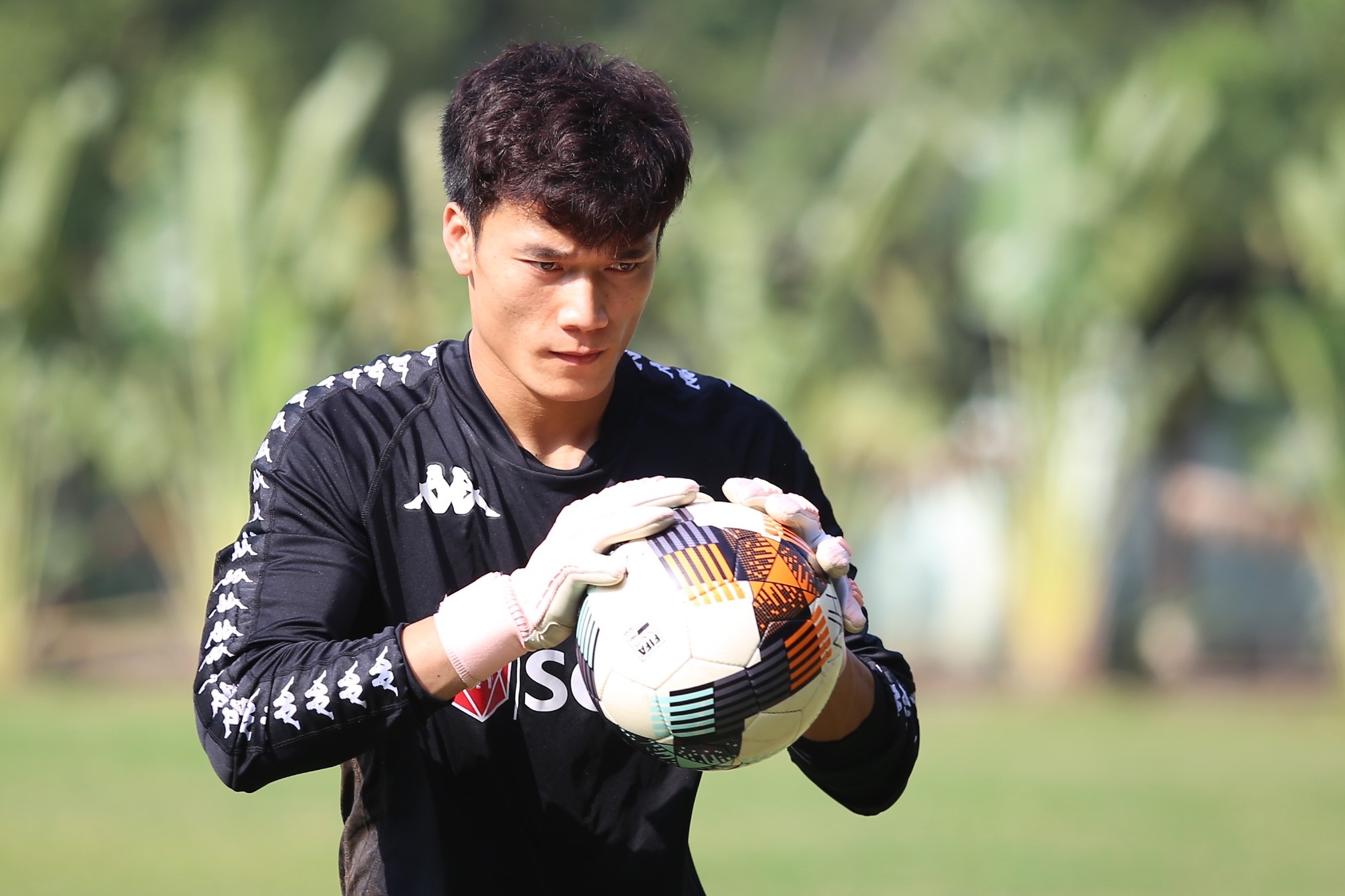 Thanh Hoa vs Binh Duong,  Bui Tien Dung,  Pape Omar,  HLV Nguyen Duc Thang anh 1