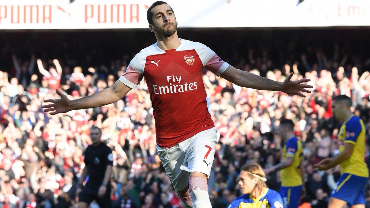 Mkhitaryan va Lacazette ghi ban, Arsenal thang Southampton 2-0 hinh anh