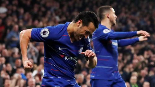 Chelsea 2-0 Tottenham: Pedro thi dau xuat sac, Kepa mat vi tri hinh anh