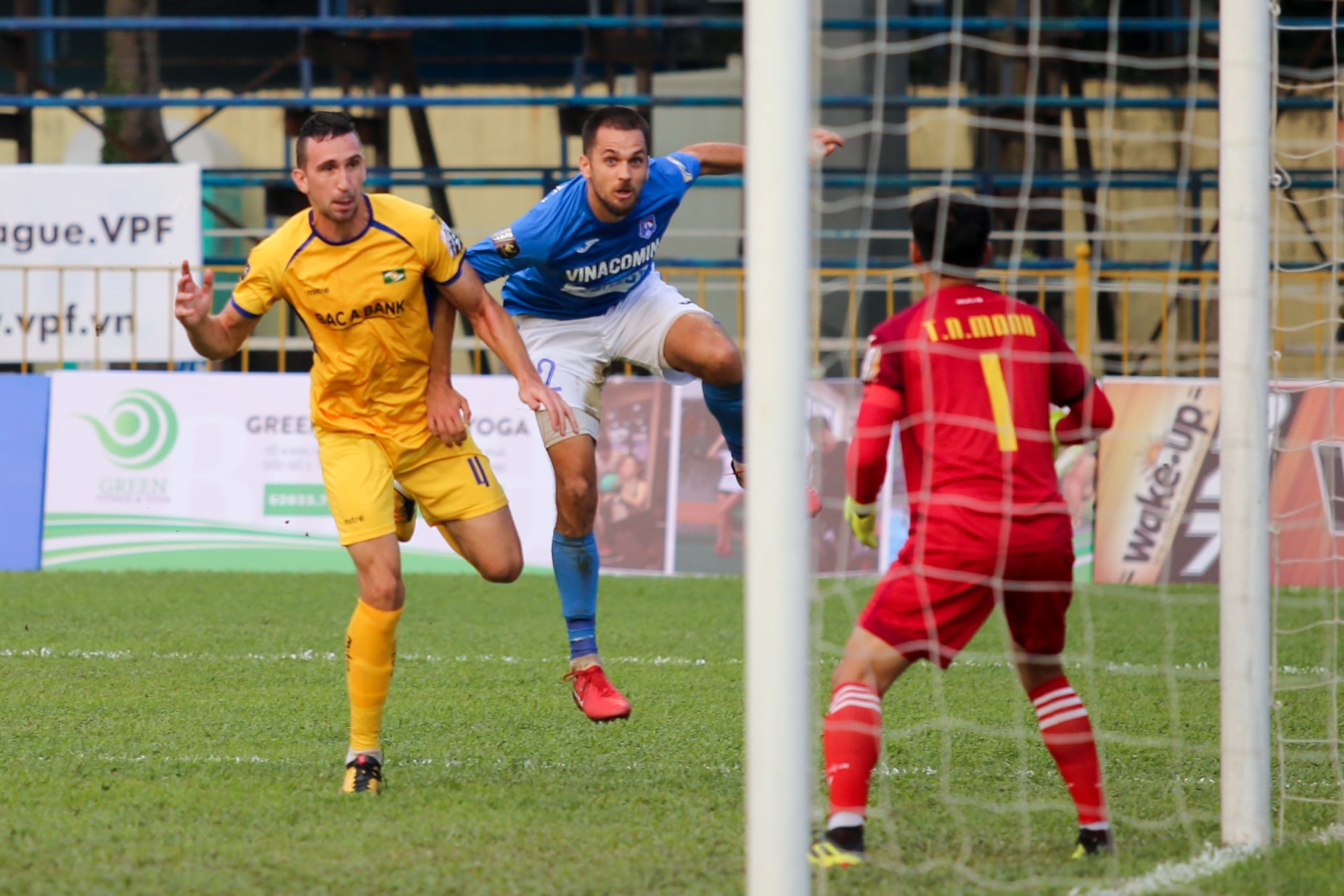 Quang Ninh vs SLNA,  Mac Hong Quan,  Nghiem Xuan Tu,  V.League 2019 anh 5