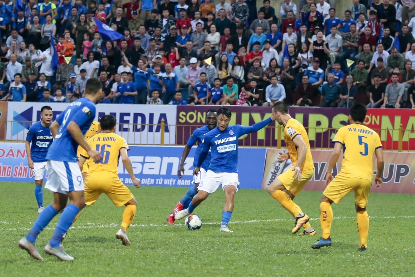 Quang Ninh vs SLNA,  Mac Hong Quan,  Nghiem Xuan Tu,  V.League 2019 anh 4