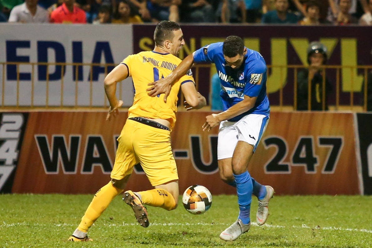 Quang Ninh vs SLNA,  Mac Hong Quan,  Nghiem Xuan Tu,  V.League 2019 anh 6