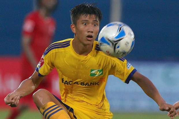 HLV Duc Thang tiet lo tinh hinh chan thuong cua Van Duc hinh anh