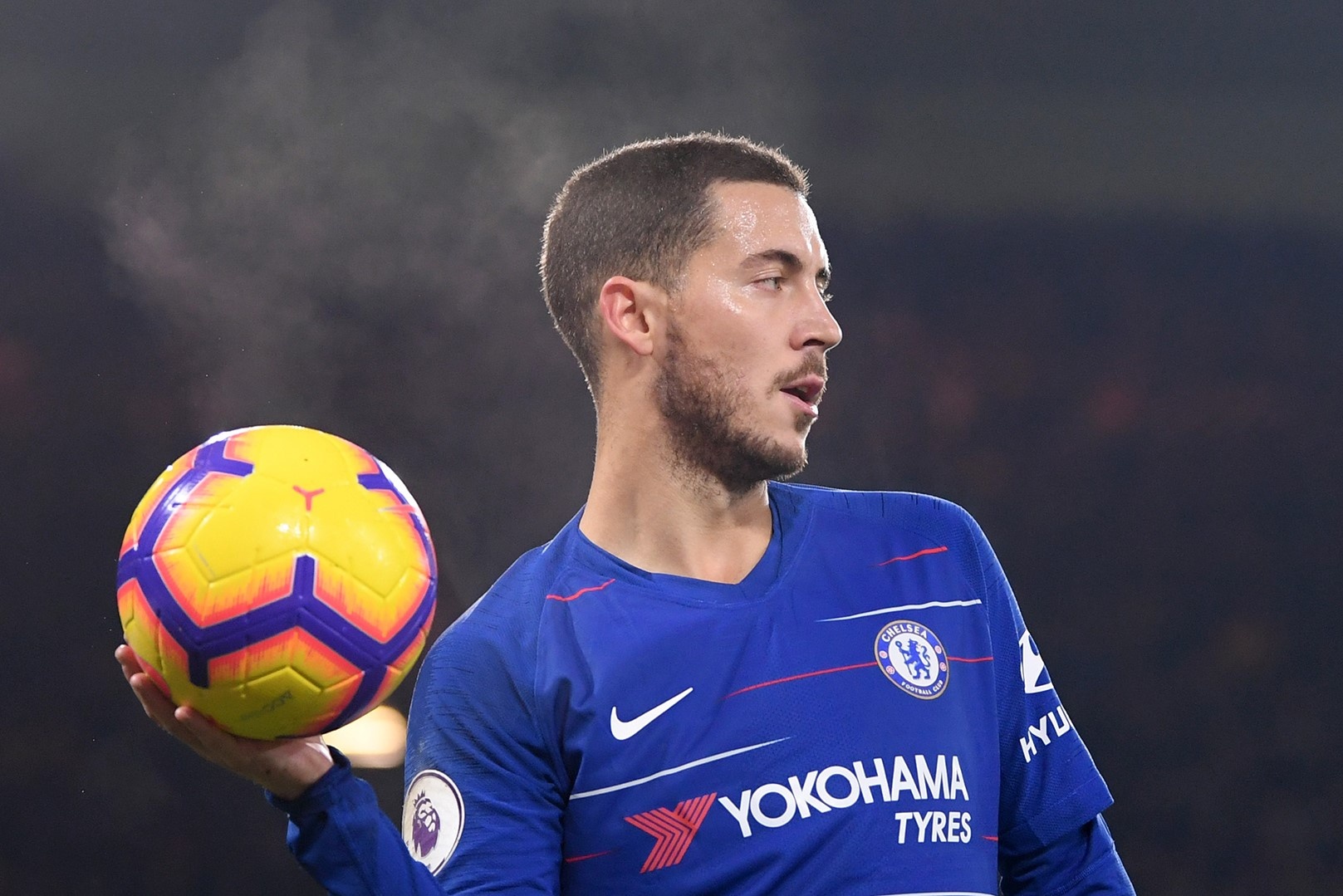 Hazard di vao lich su Chelsea sau tran thang Fulham hinh anh
