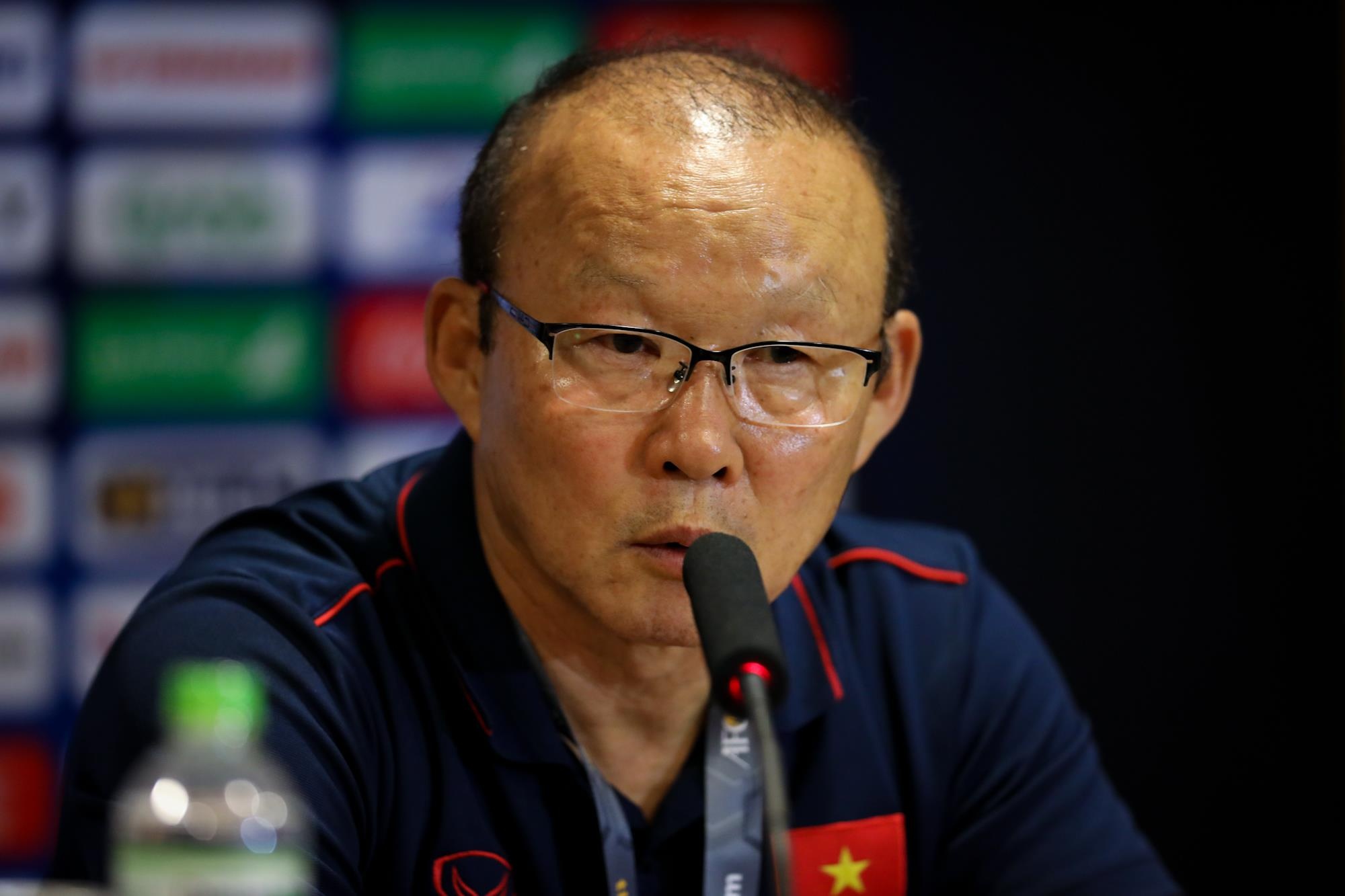 HLV Park Hang-seo: 'Toi chua tinh den ket qua tran gap Thai Lan' hinh anh