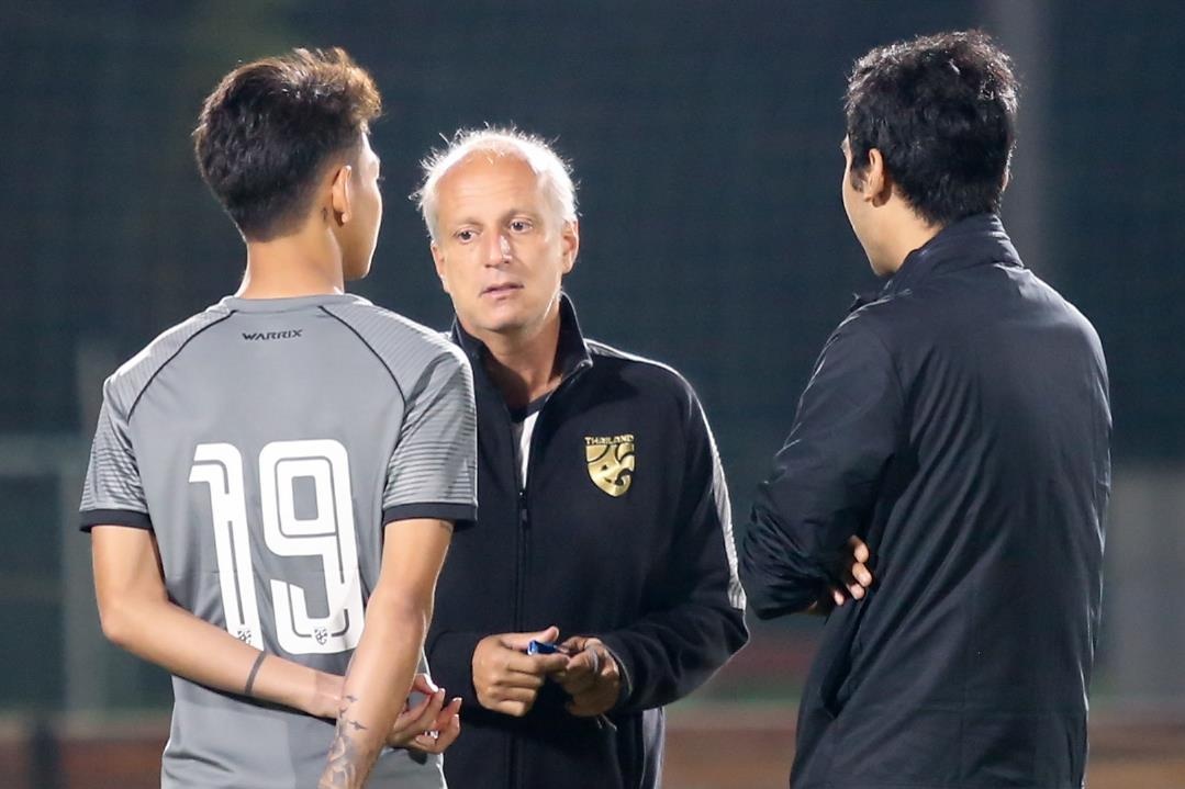 HLV U23 Thai Lan can dan hoc tro truoc tran gap Brunei hinh anh