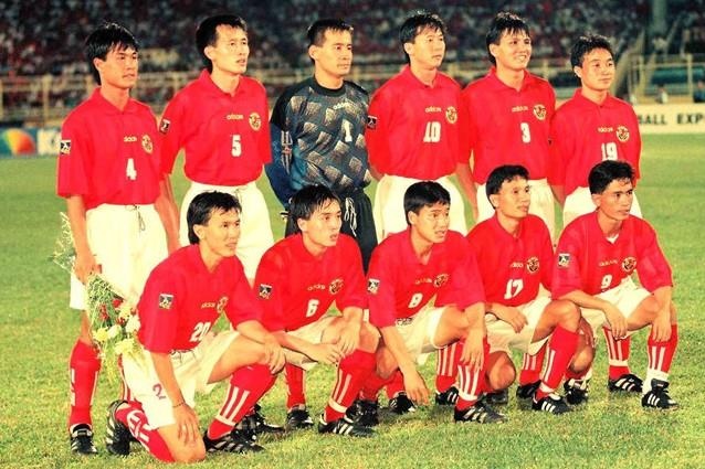 Chien thang 3-0 cua Viet Nam truoc Thai Lan tai AFF Cup 1998 hinh anh
