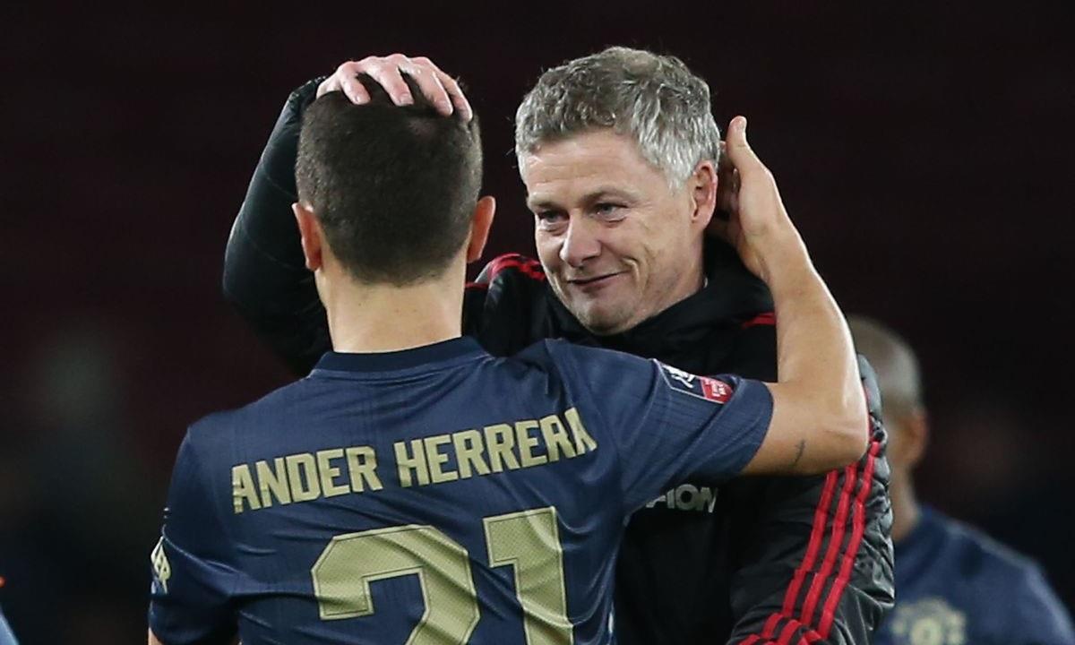 Man Utd,  HLV Solskjaer,  Herrera,  PSG anh 1