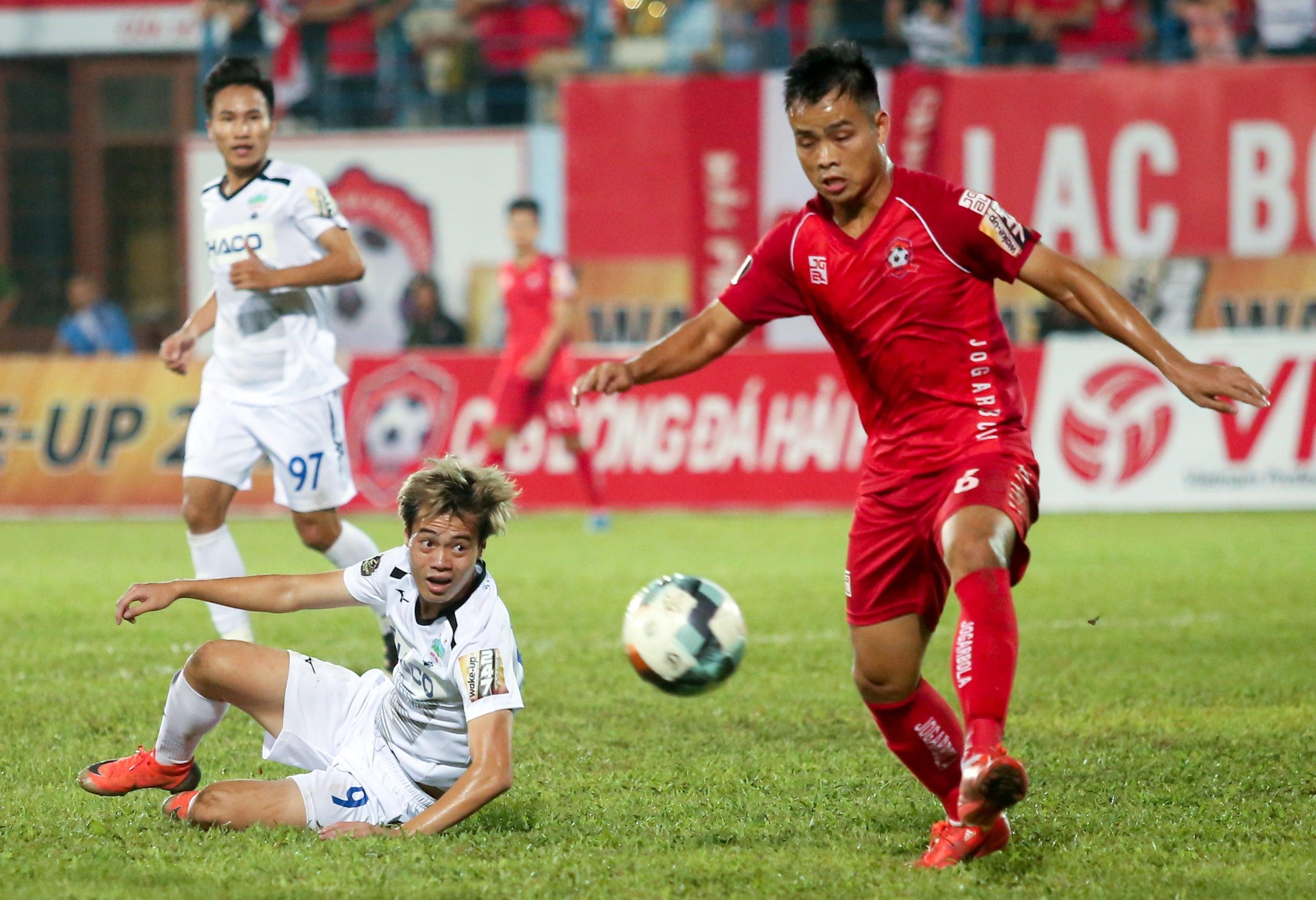 Van Toan,  co dong vien,  Tuan Anh,  Hai Phong vs HAGL anh 4