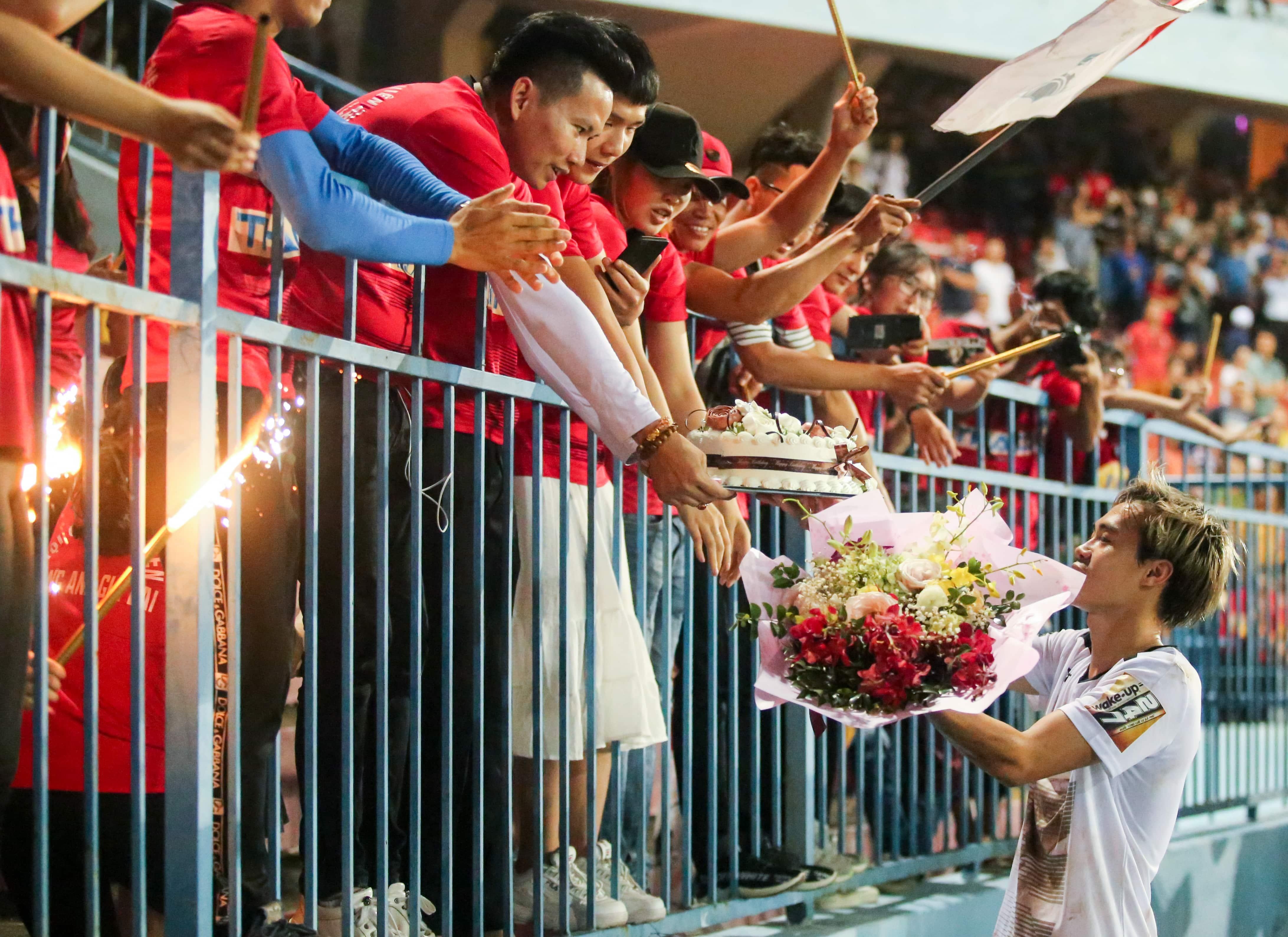 Van Toan,  co dong vien,  Tuan Anh,  Hai Phong vs HAGL anh 6