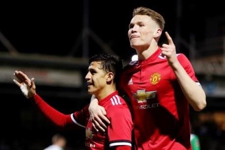 Scott McTominay co da den tay, lieu co the phat? hinh anh