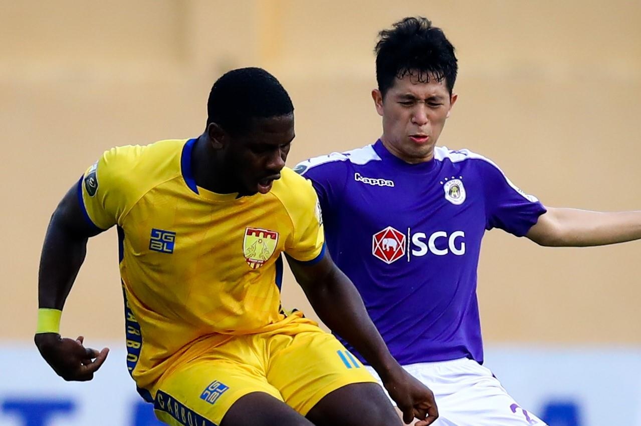 Dinh Trong nhan the do truc tiep dau tien trong su nghiep hinh anh