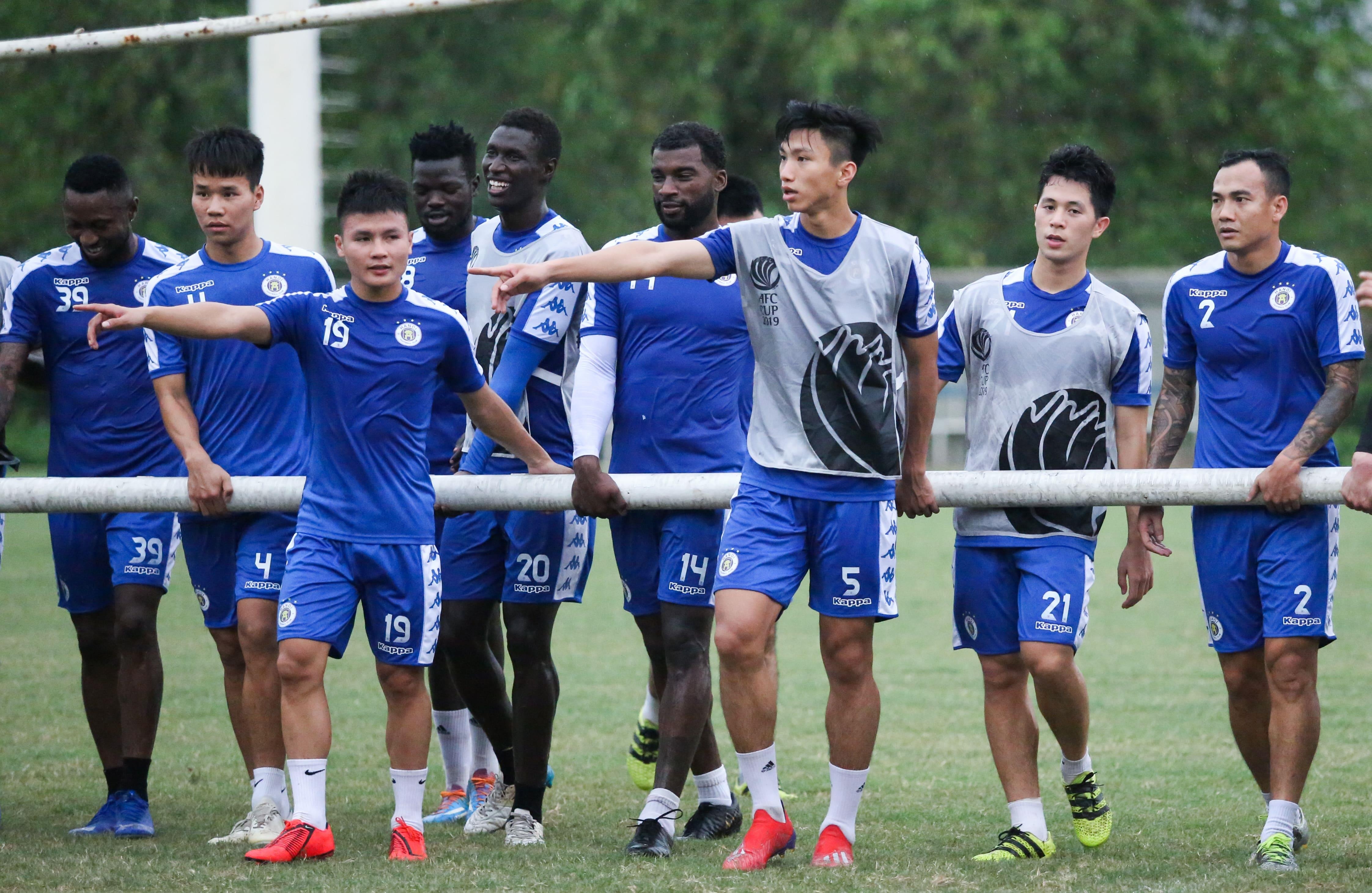 Quang Hai,  Dinh Trong,  Duy Manh,  CLB Ha Noi,  AFC Cup anh 9
