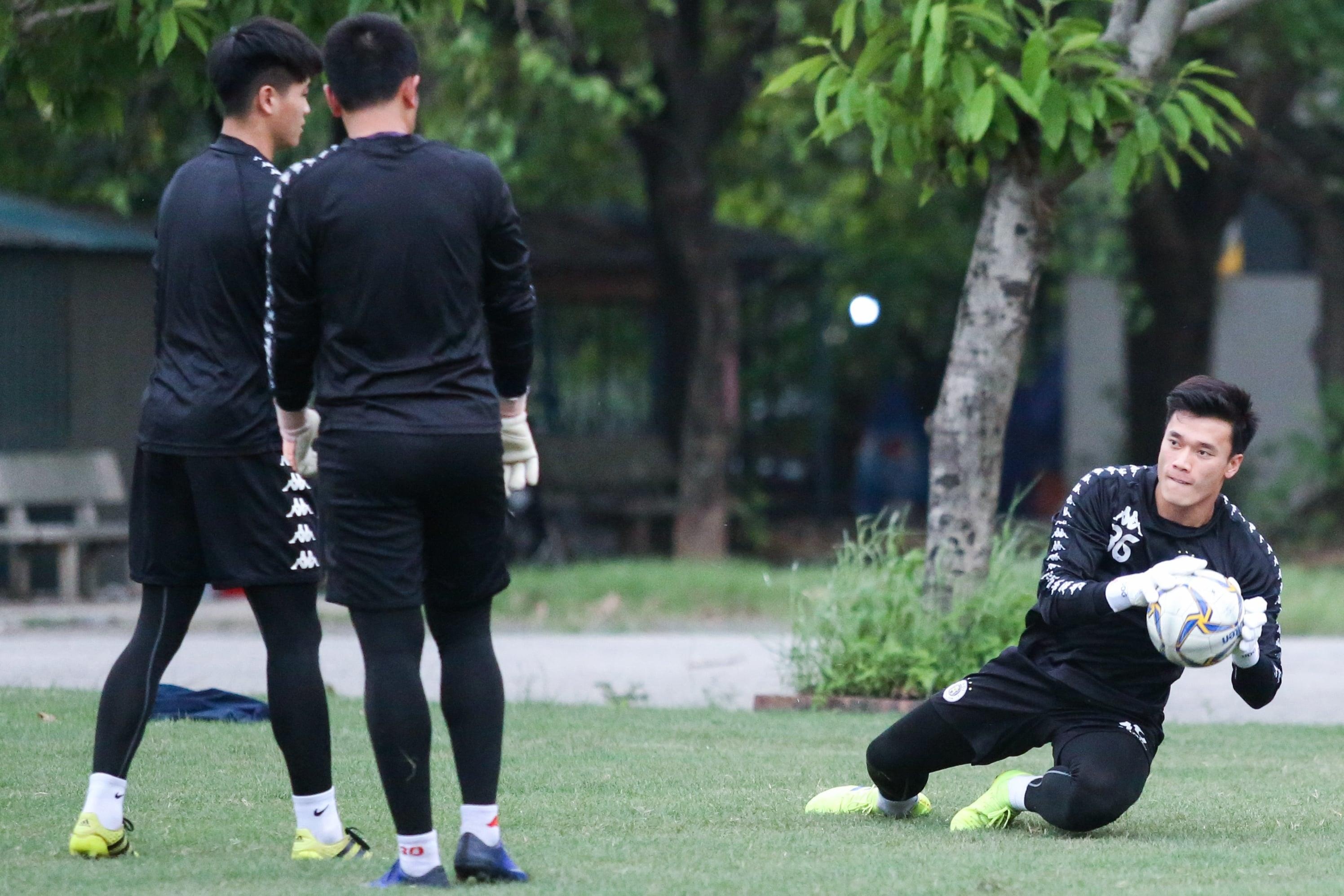 Quang Hai,  Dinh Trong,  Duy Manh,  CLB Ha Noi,  AFC Cup anh 4